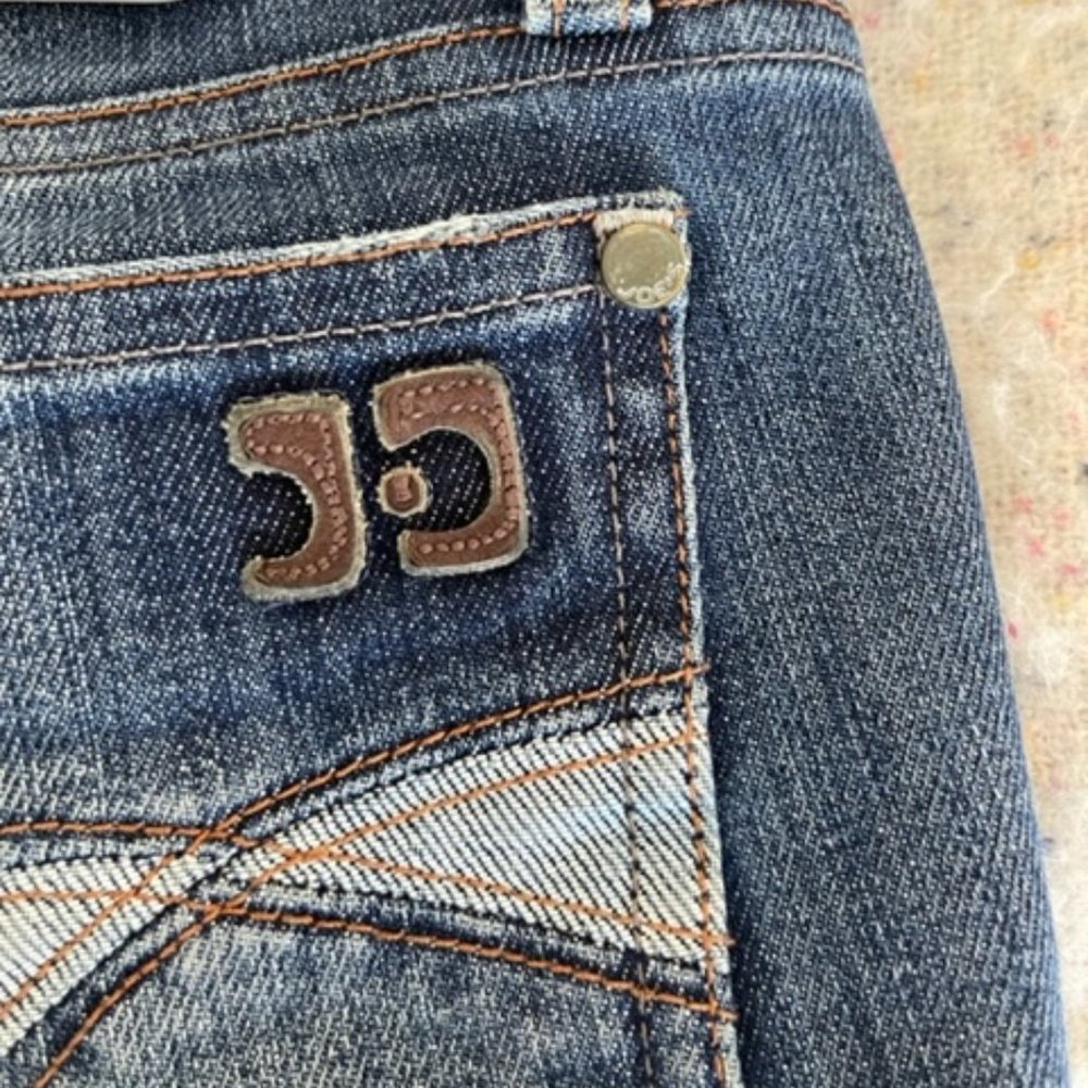 Vintage 2009 Joe's Jeans Size 28 flare leg